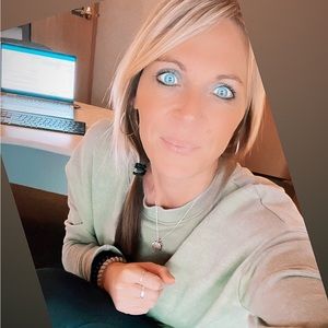 Meet your Posher, Kristin